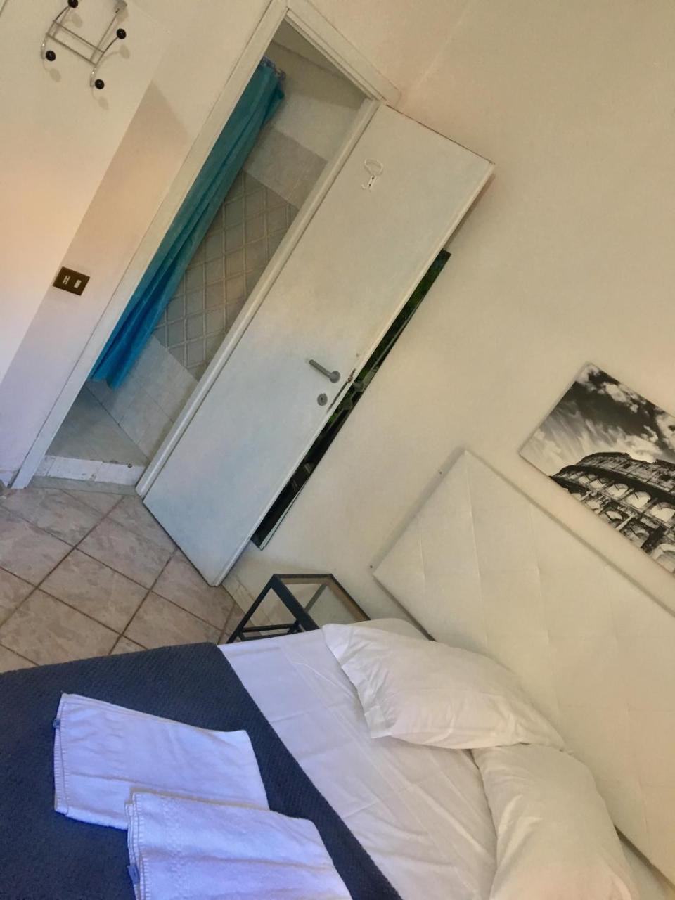 Bed & Breakfast Old 2*